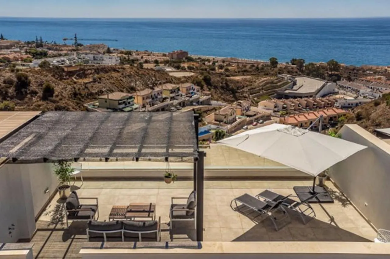 Heerlijk Penthouse, Dakterras Met Prachtig Zeezicht, Kingsize Bed, Zwembad, 700M Van Strand Torre de Benagalbón Apartman
